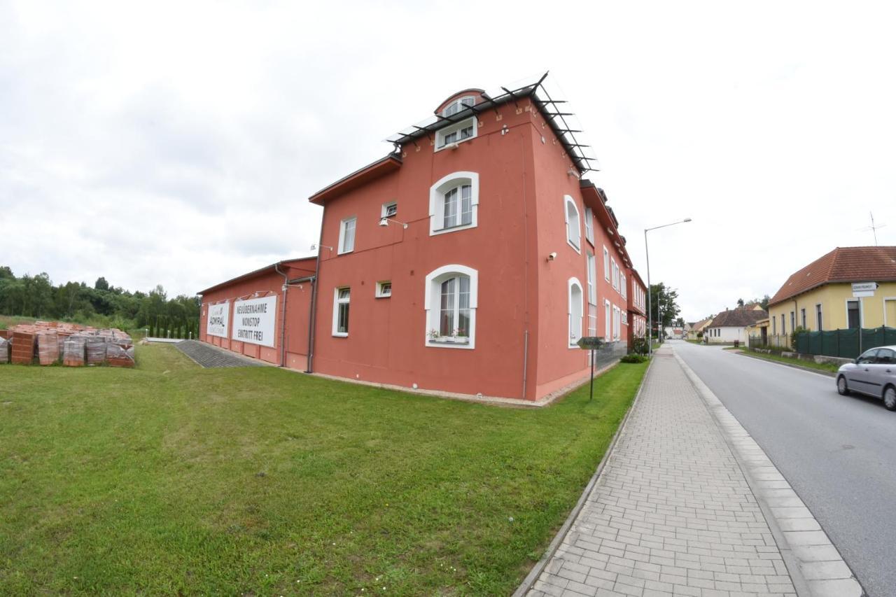 Casino Admiral Velenice - Gmuend Ceske Velenice Exterior photo